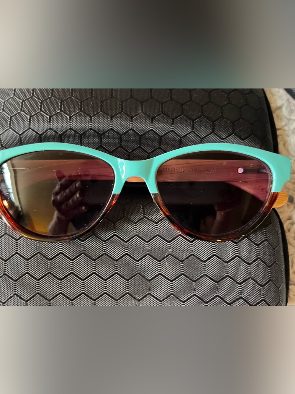 Women's Two-Tone Cat Eye Sunglasses - Turquoise & Brown bamboo 2.25